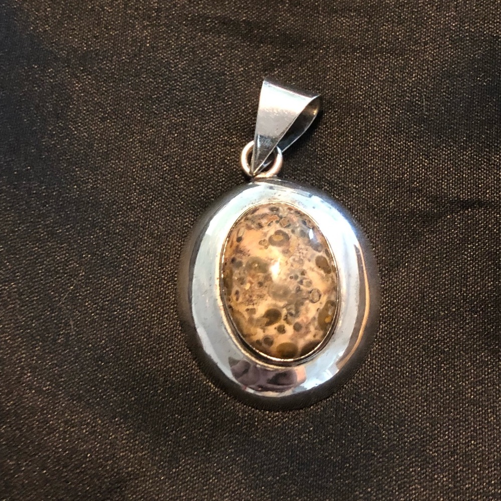 Silpada tiger jasper oval pendant RARE S0036